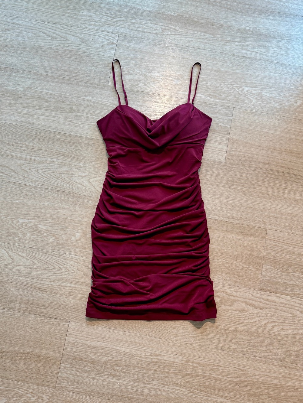 Honey and Rosie Burgundy Dark Red Ruched Bodycon Mini Dress Semi Formal Zip Sz S